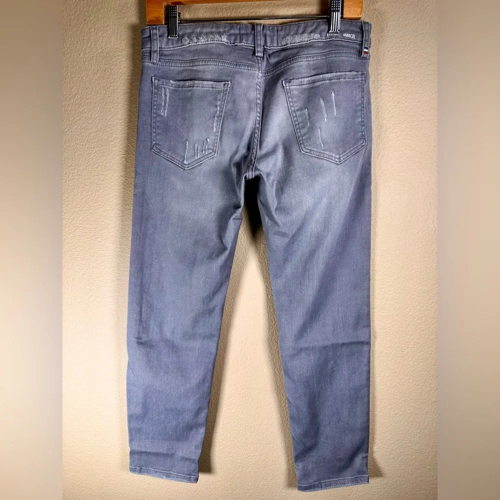 Etienne Marcel Women’s Distressed Gray Crop Jeans - Picture 6 of 10